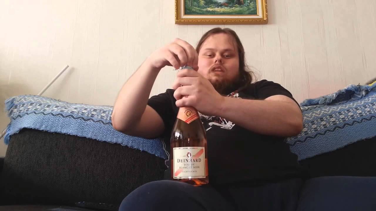 Markoboy87 - Kuohuu kuin Tsunami