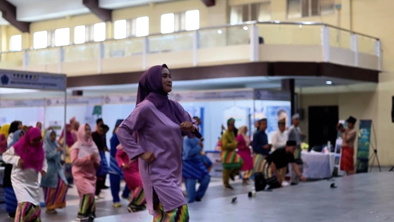 Tarian Jepin Keluarga Besar UM Pontianak | Hari Jadi Kota Pontianak ke-254 & Job Fair 2025