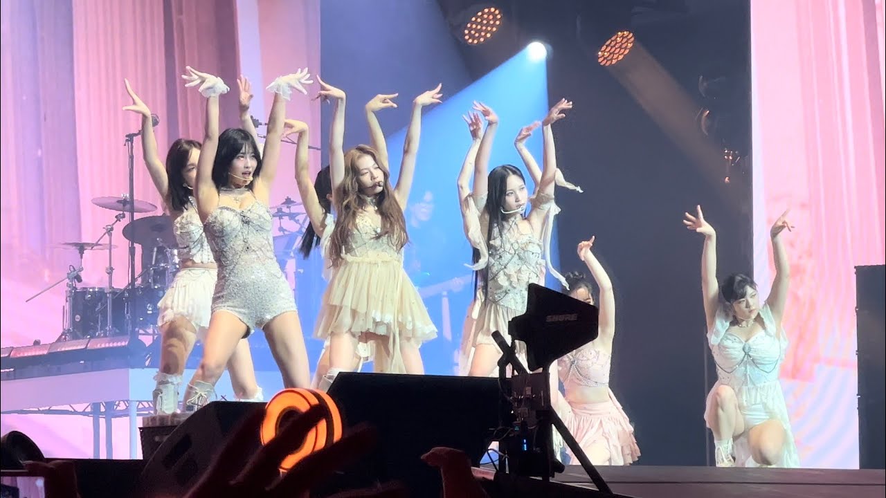 Twice Feel Special - London O2 (4k60 fancam 230907)