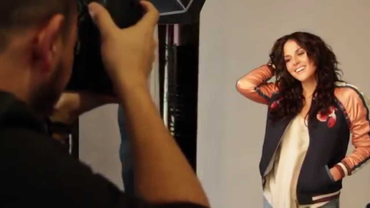 ZURIA VEGA para Revista PubliQR Smart People
