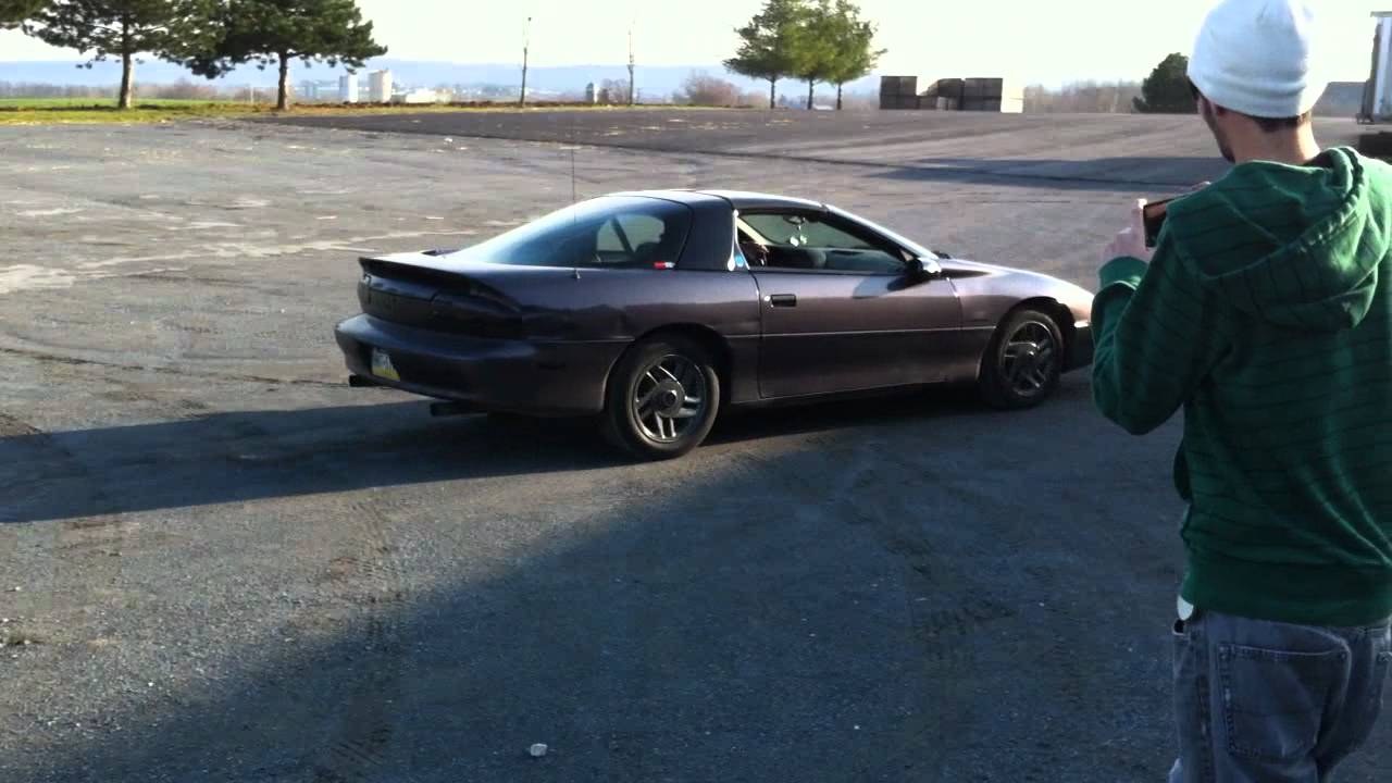 94 Camaro (3.4L V6) Messing around in open parkinglot