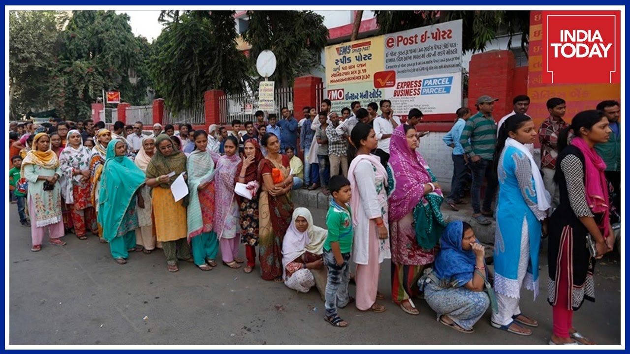 Demonetisation Drive: Long Queues Outside ATMs And Banks,Security Deployed