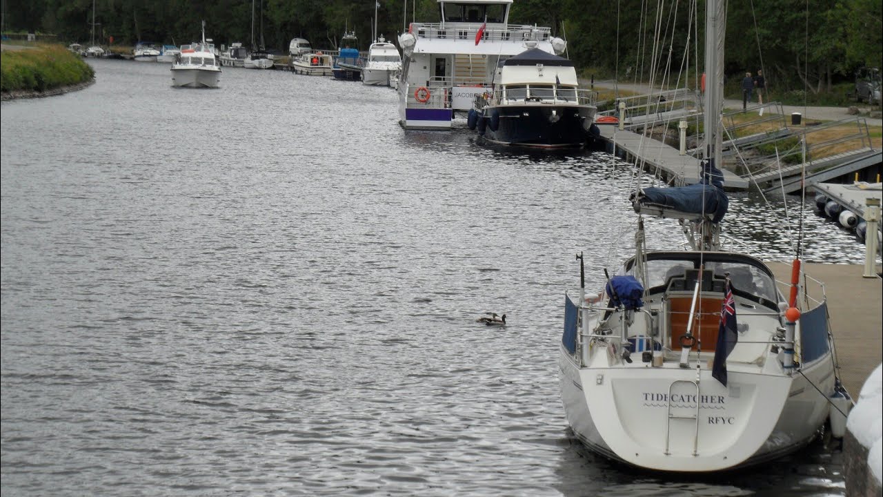 Tidecatcher (Moody 31) transiting the Caledonian Canal in July 2018