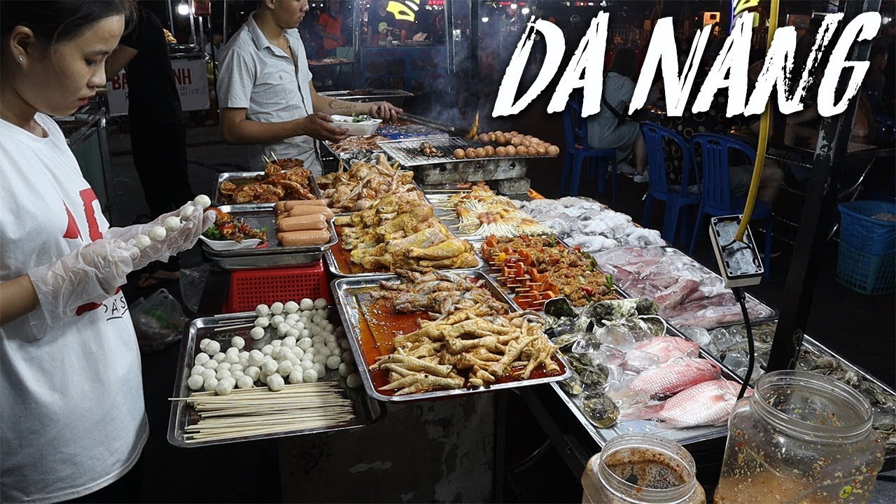 STREET FOOD in Da Nang  | Son Tra NIGHT MARKET [Vietnam]