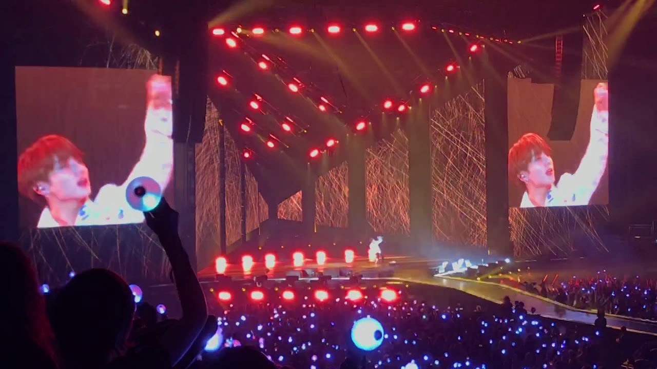 BTS "Euphoria" by Jung Kook - London 2018 Concert