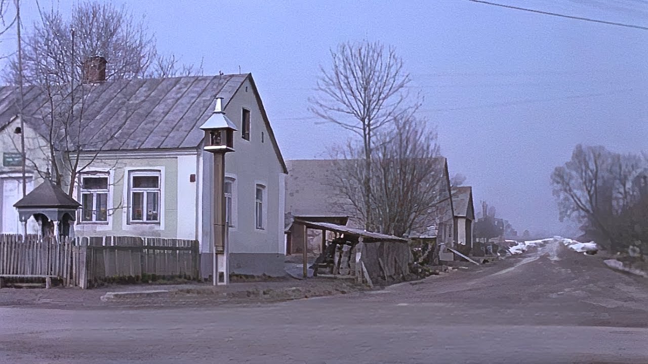 Бывшая польская деревня: Дзвола, Сморынь и окрестности в 1979 году [HD/AI увеличенный].