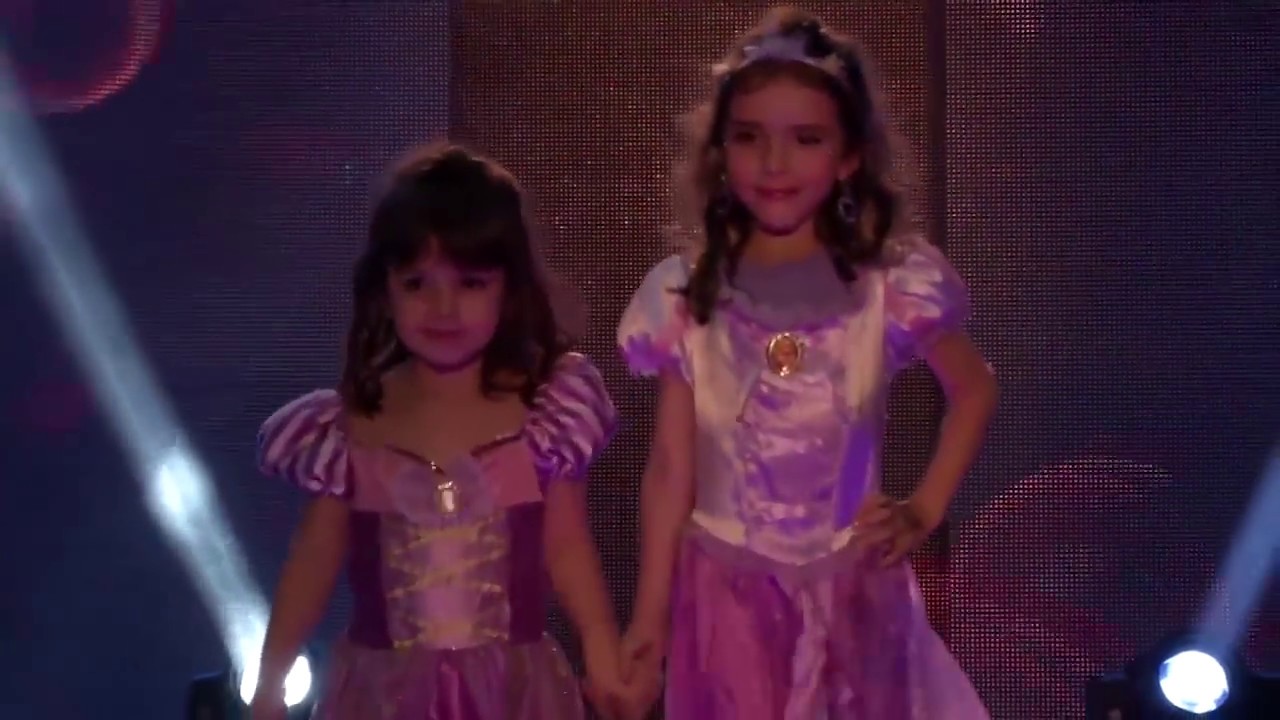 Desfile de modas infantil 2014 parte 1