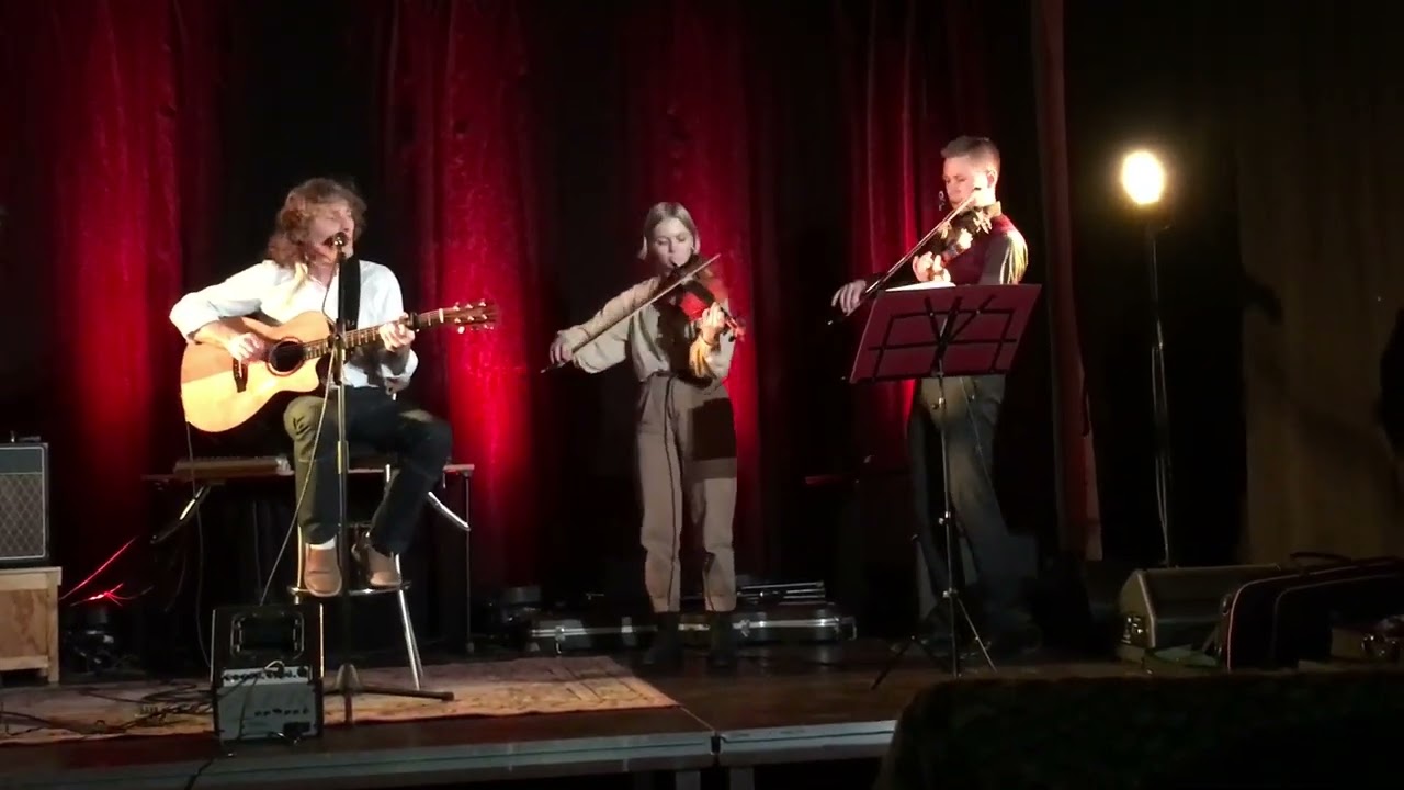 The Golden Heart - Rey Larsen med Herman Gautefald og Lisa Haugeland