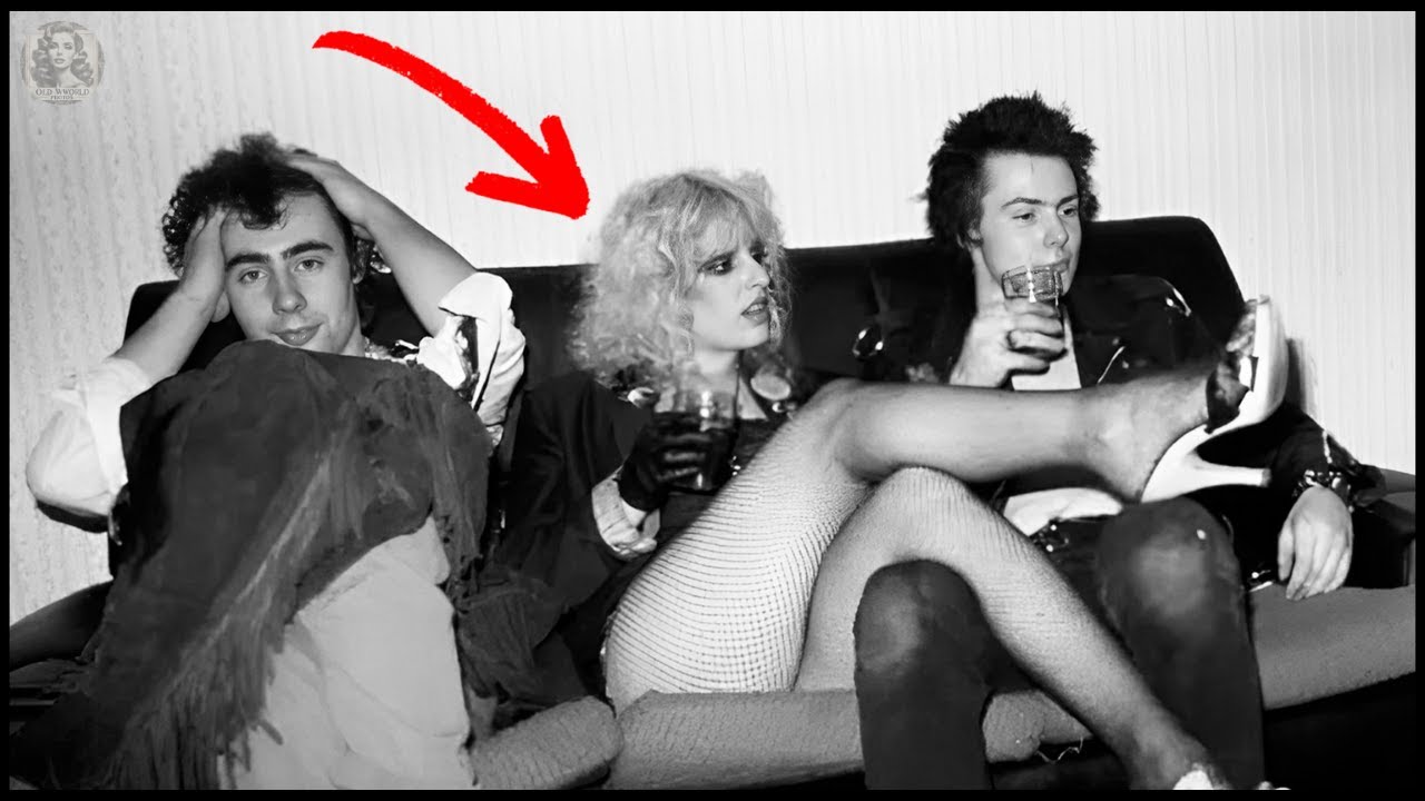 📷 100 Hidden Vintage Photos Too Bold for the Public!