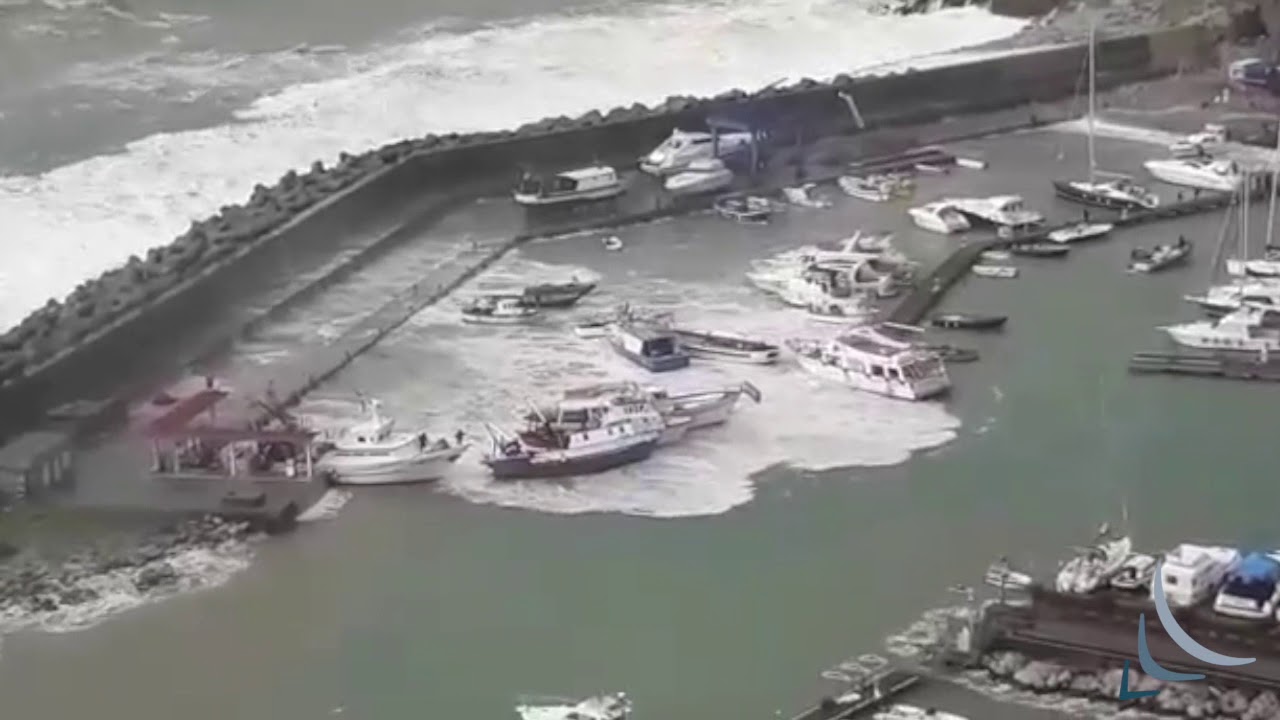 Burrasca al porto Maratea
