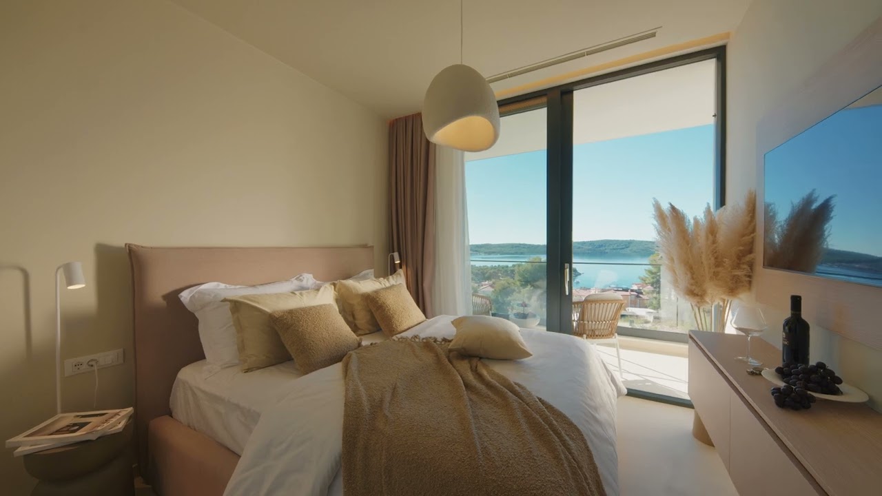 Trogir - Luxury villa with sea view