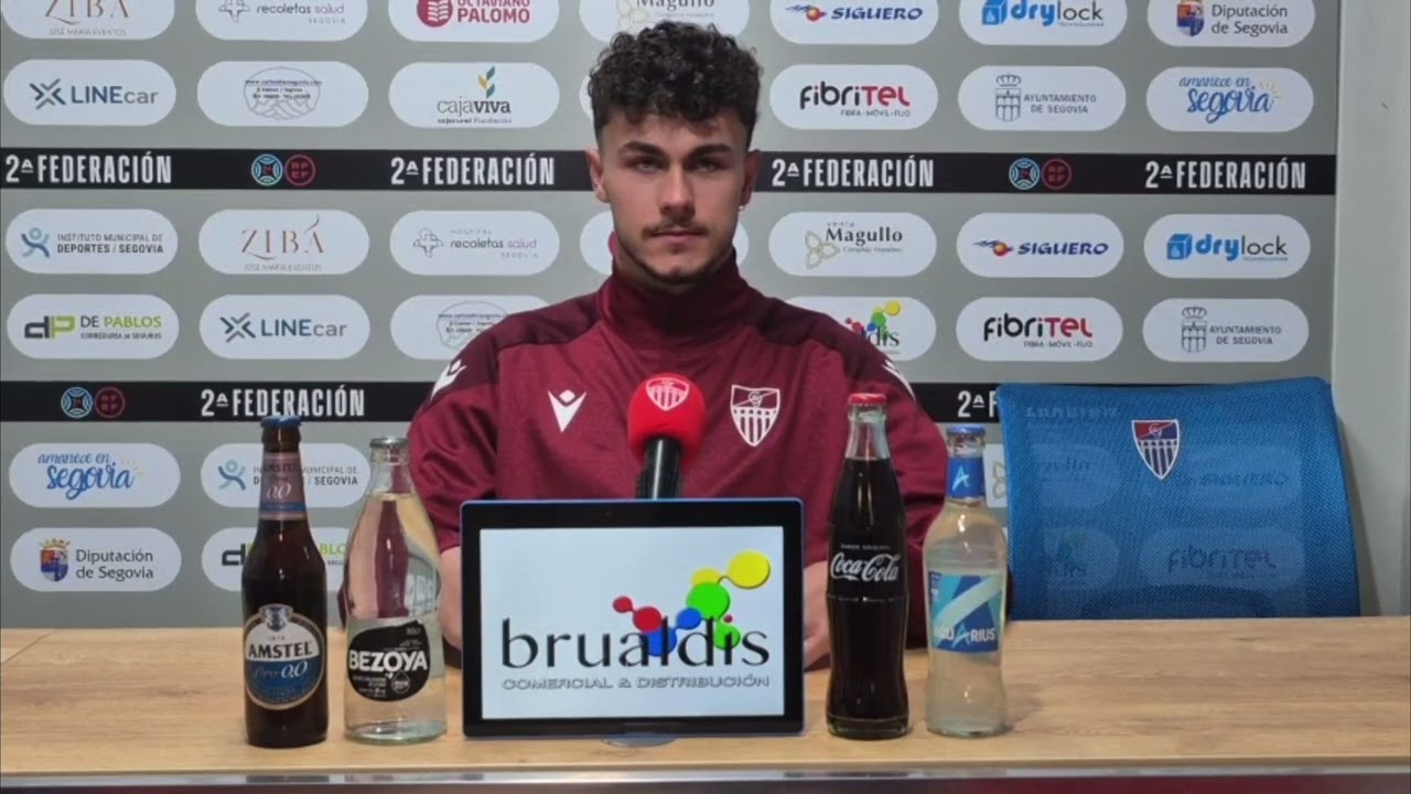 Rueda de prensa de Iker previa al partido de la Gimnástica Segoviana frente al Bergantiños