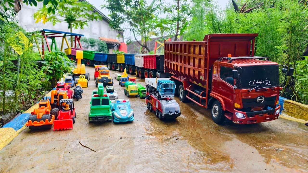 WOW !!! Mobil Dam Truk Tronton Panjang Bongkar Mainan Mobil Mobilan Truk Molen, Slender, Bus Telolet