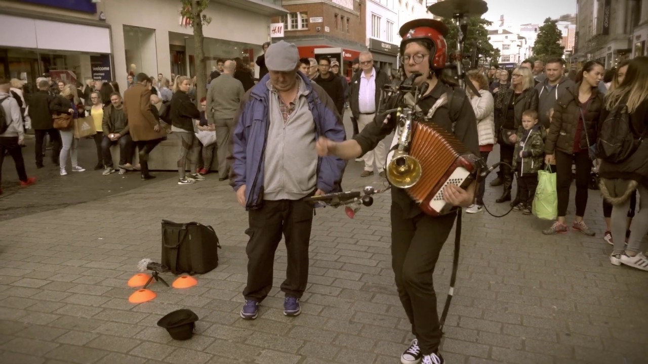 Blowin' In the Wind + Oh! Susanna (cover by ANDERS FLANDERZ One Man Band)