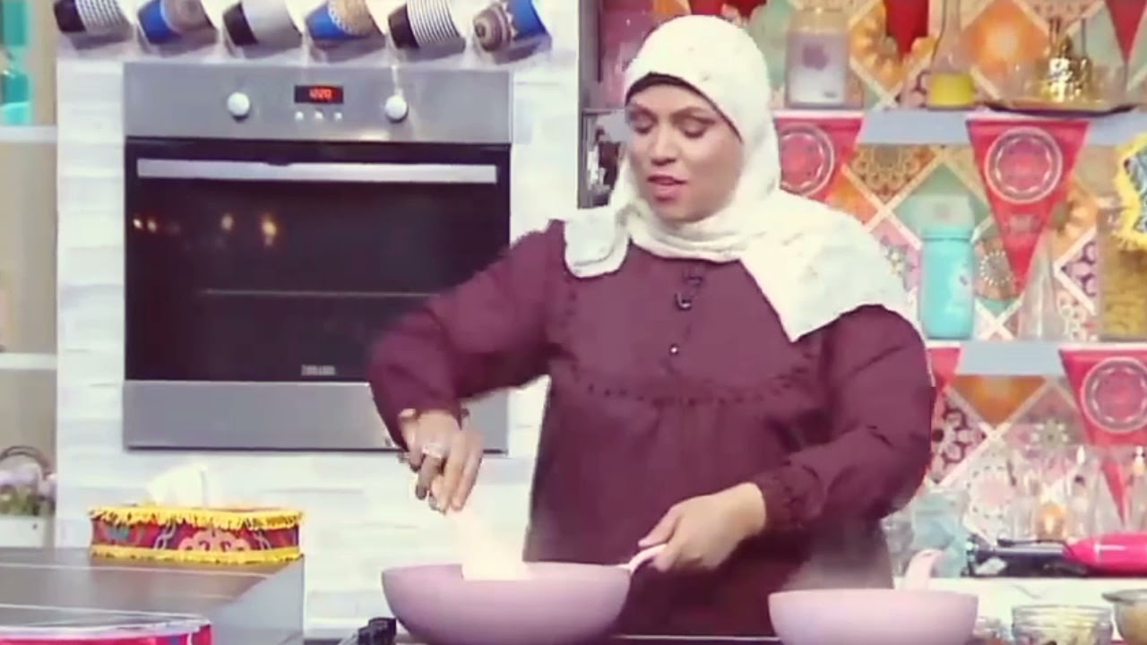 متصل يحرج الست غاليه ويقولها الاكل معفن شوف ردها عليه غير متوقع