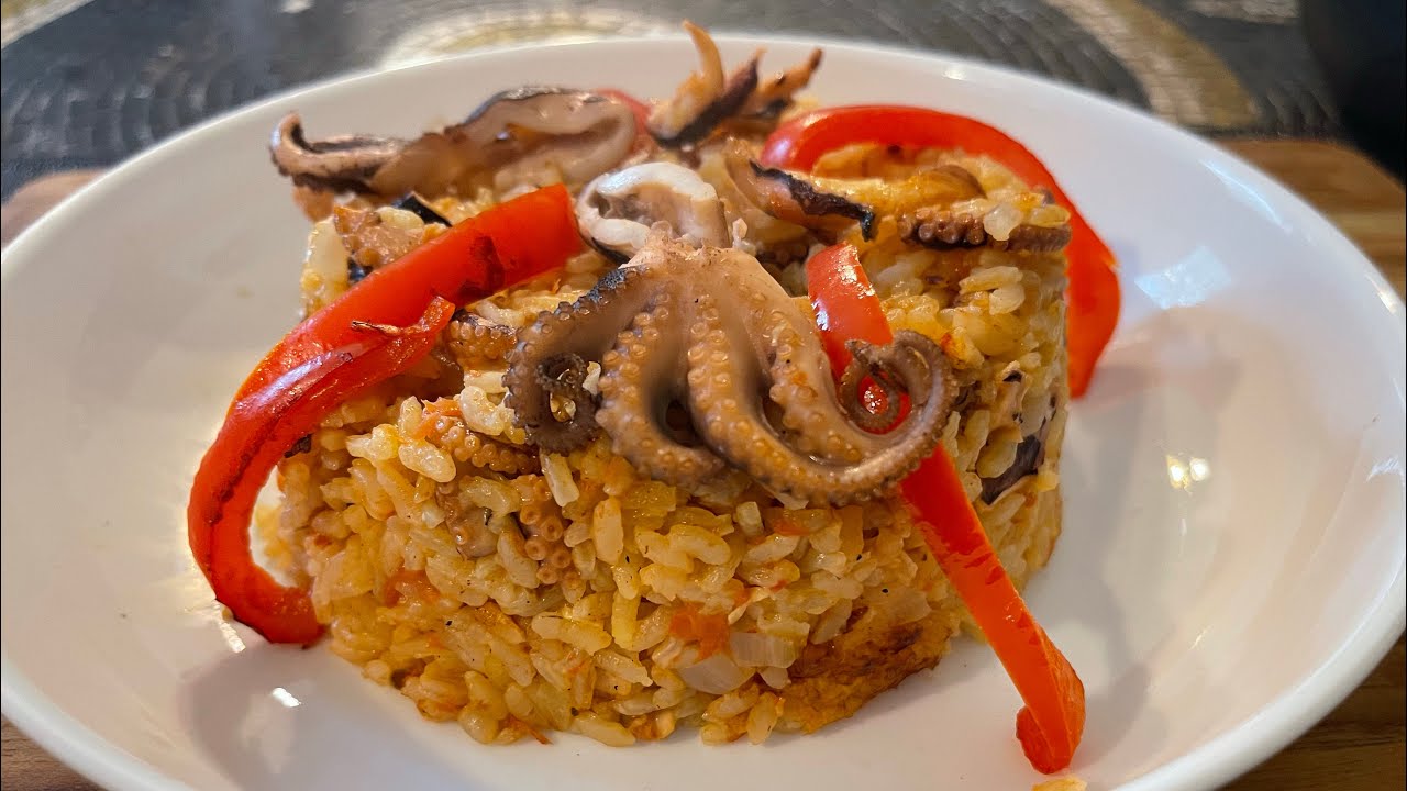 Spanish Octopus Rice [Arroz con Pulpo]