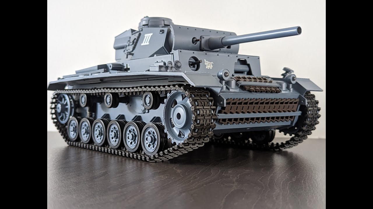 Unboxing a Heng Long 1/16  Panzer 3 Tank