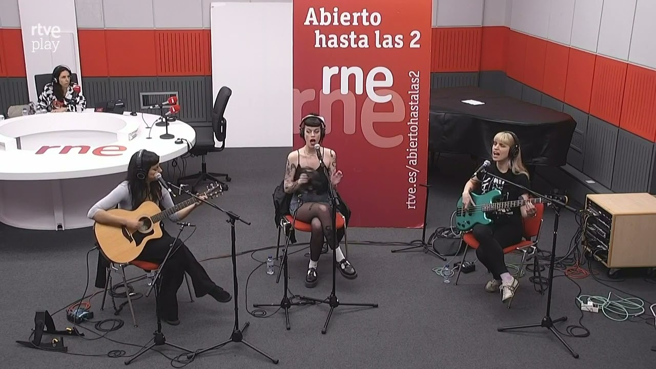 Abierto hasta las 2  Errante