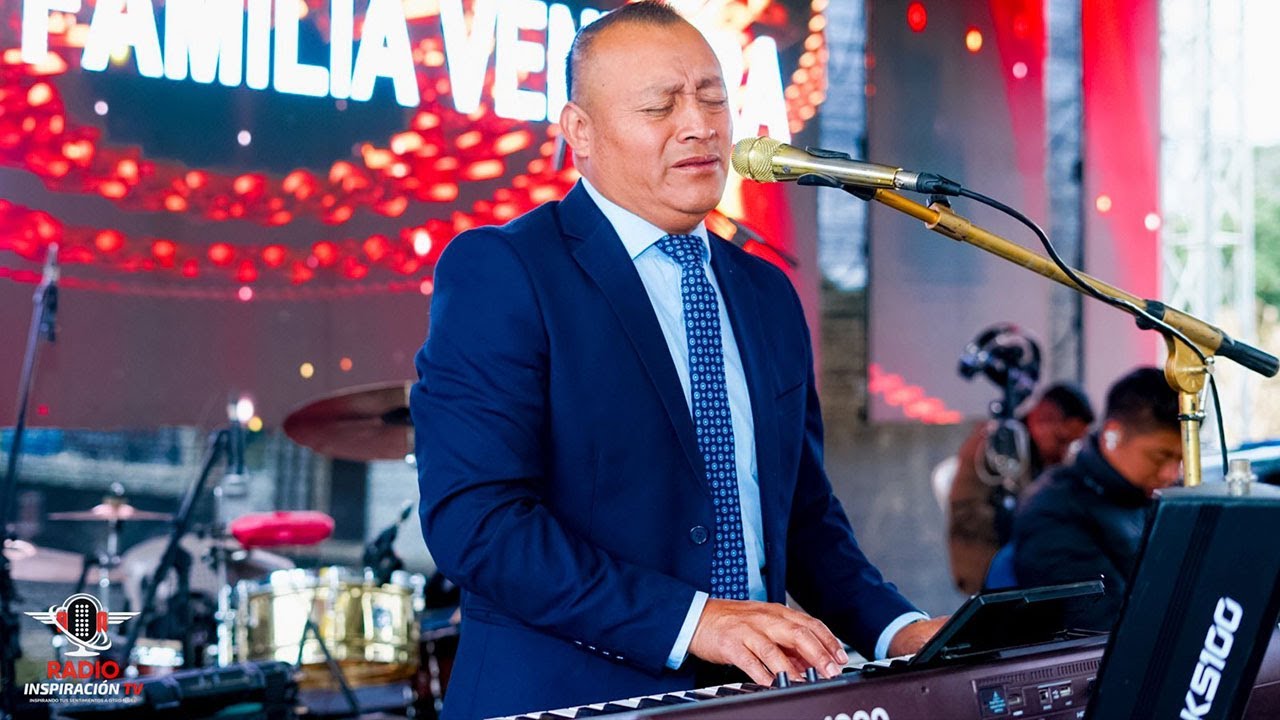 Jose Nas y su teclado 🎹💿 Ando buscando un avivamiento ando buscando el poder de Dios