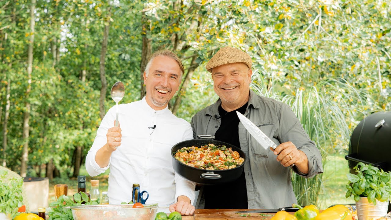 Atis Zviedris dzied par garneļu lietu, kamēr Lāčplēsis atpūšās | S01E02