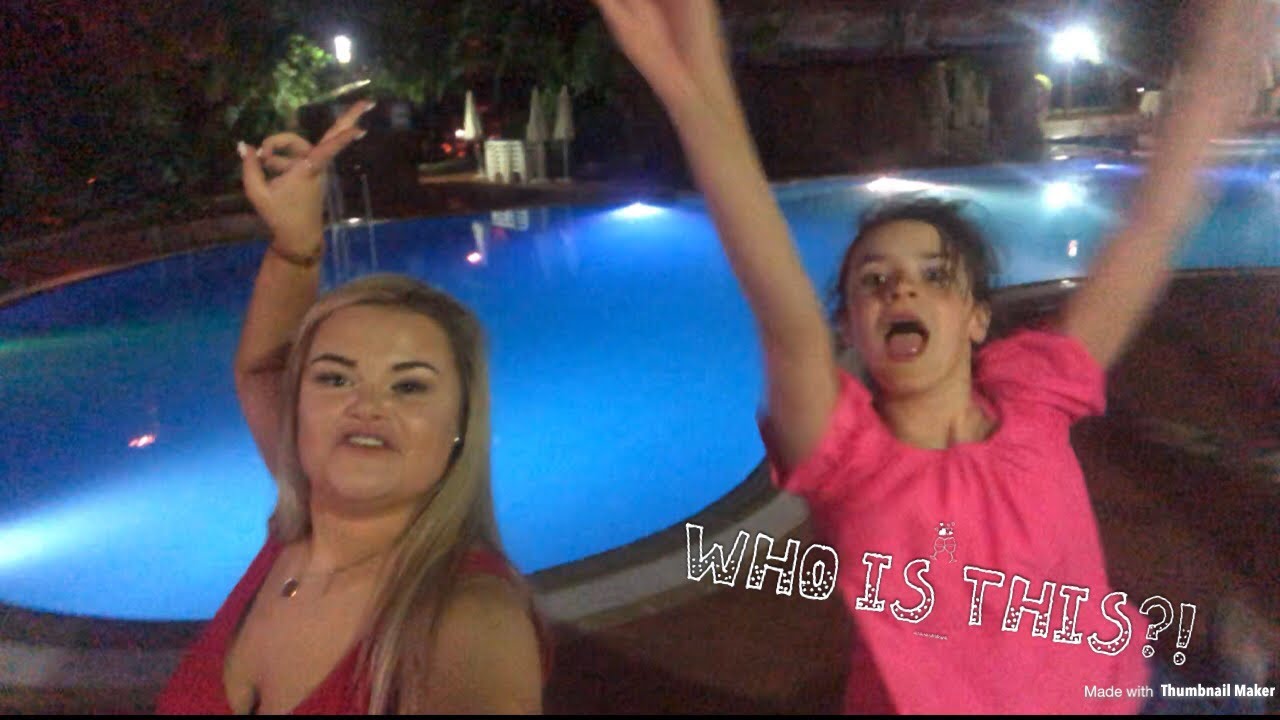 Arriving in Salou!! | meet mini me! | holiday vlog 1