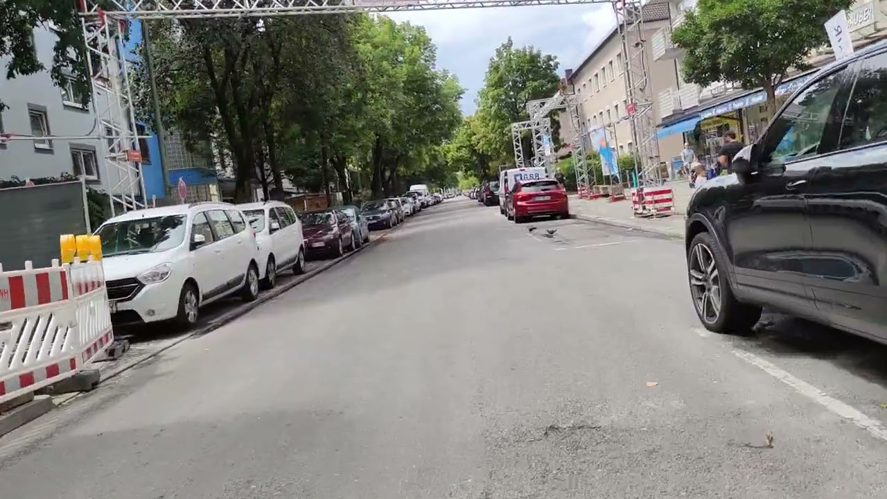 M&uuml;nchen, Milbertshofen 26.07.22 , 1/2