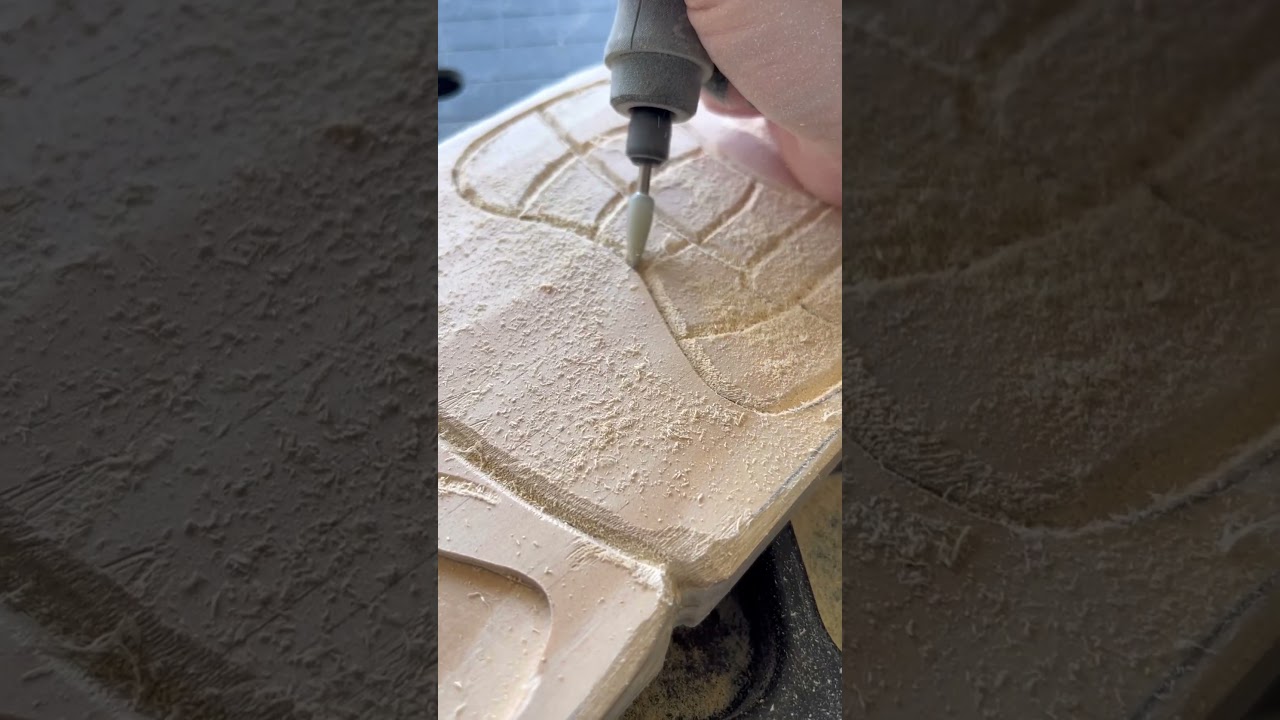 Power carving for Teenage Mutant Ninja Turtles Tikki poles out of wood #tmnt #woodworking #carving