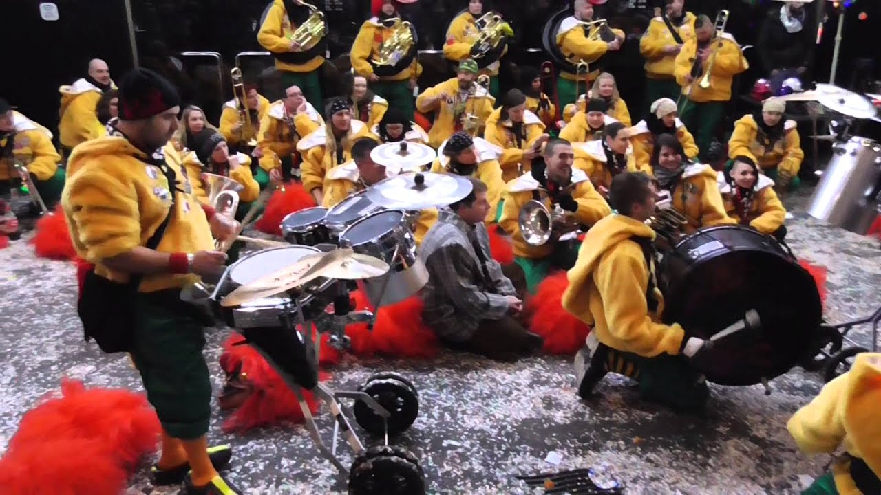 Guggemuusig Uelischränzer Basel @ Basler Fasnacht Platzkonzärt (15.02.2016)