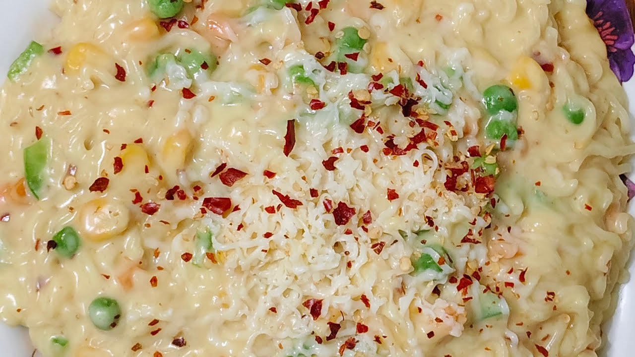 5 स्टार होटल वाला व्हाइट सॉस मैगी घर में बहुत कम पैसे में बहुत आसानी से बनाएं 