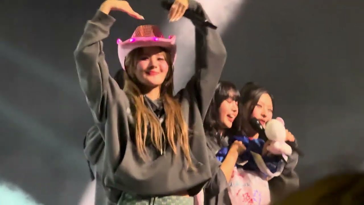 241127 - Kiss Of Life Dallas - Encore - No One But Us - Back to Me  - Belle take my pink hat - Texas