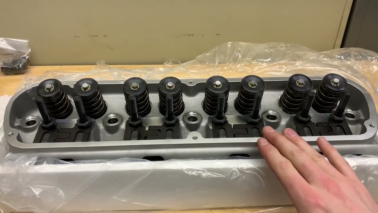 Ford 302 guide plate and stud install 🤷🏼