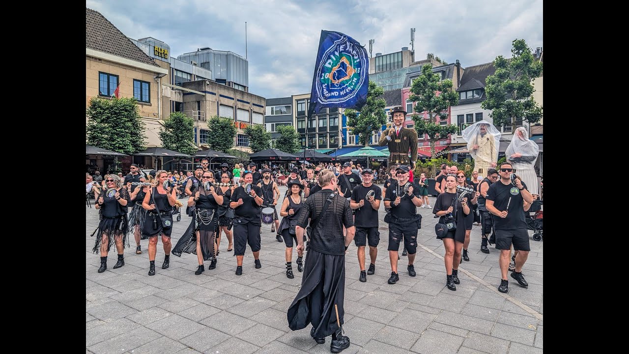 Reuzenstoet Heerlen - Zaterdag 14 juni 2025 - Diversão! Sambaband Heerlen