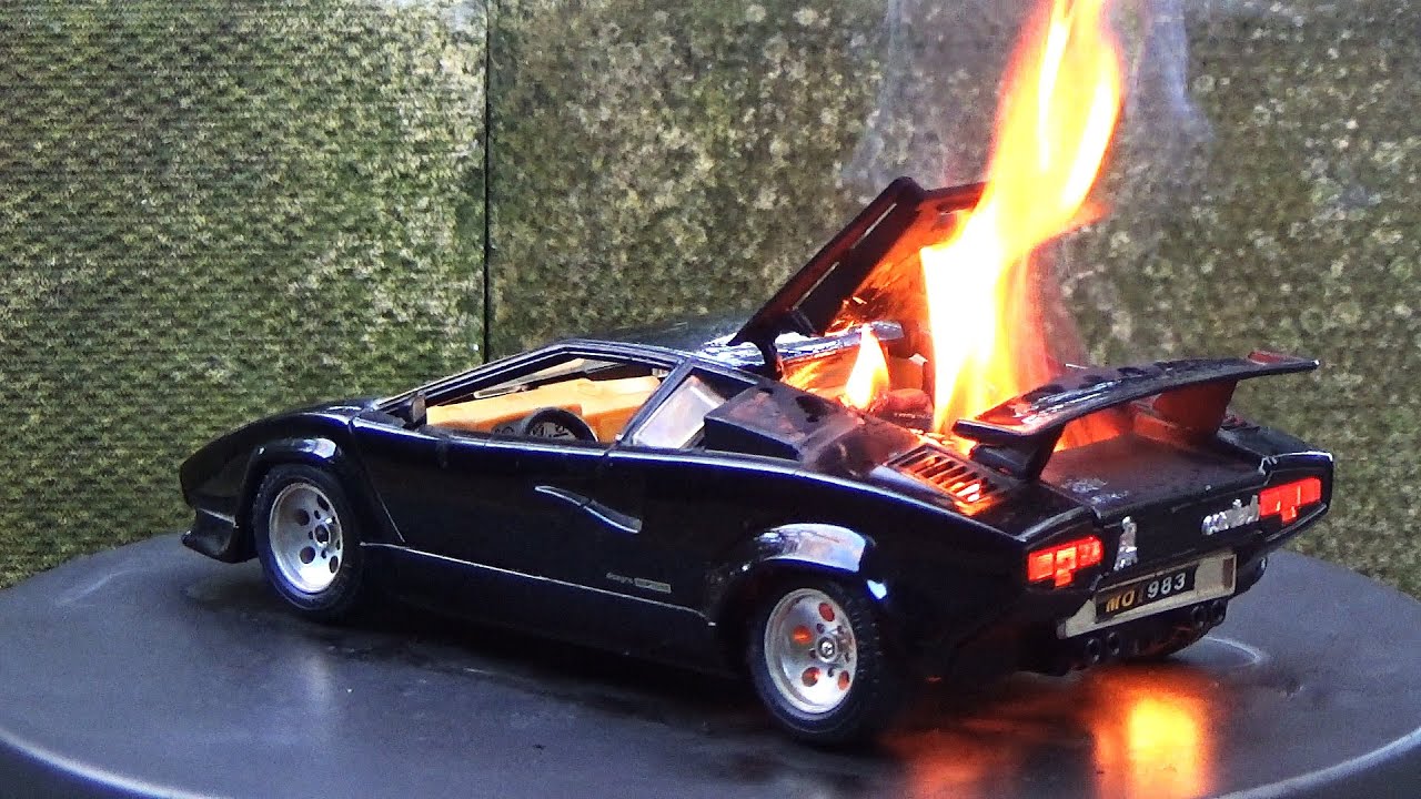 Model Lamborghini On Fire || Diecast Supercar Gets Burned Out
