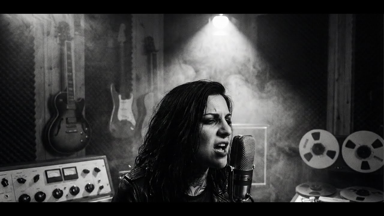 Siren Void – Echoes Between the Tides