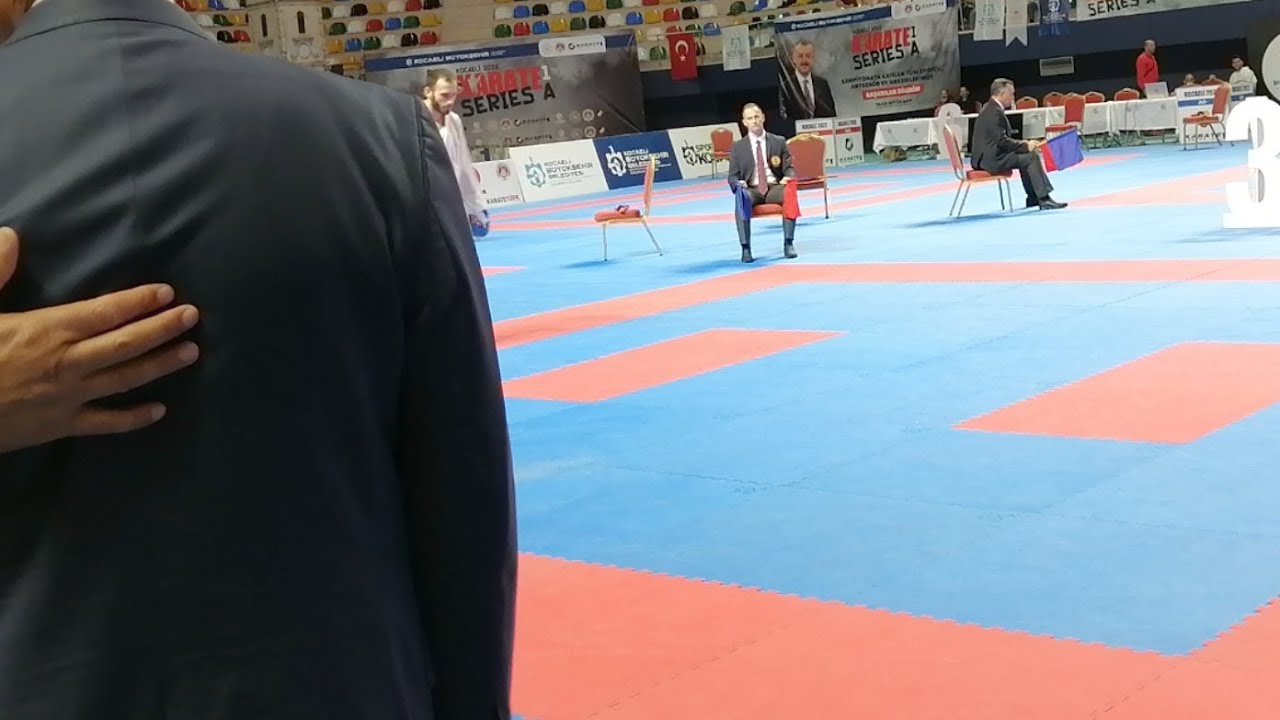 Karate 1 - SERI A -Erkek Kumite  - 75kg.çeyrek final karşılaşması. Enes Bulut & Ömer Faruk Yürür
