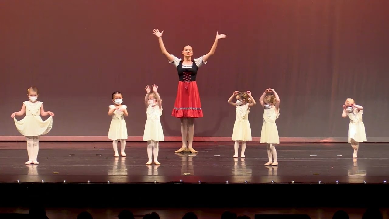 Dance Factory Recital 2022 - BACK TO BROADWAY 10am (Full Video)
