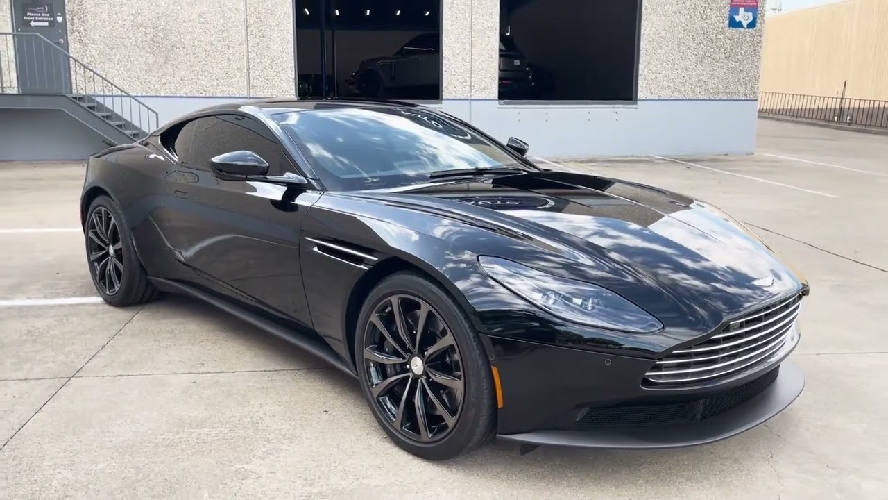 2023 Aston Martin DB11
