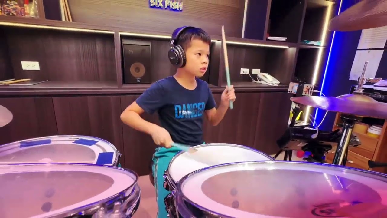 APT. Drum cover by 陳傑威