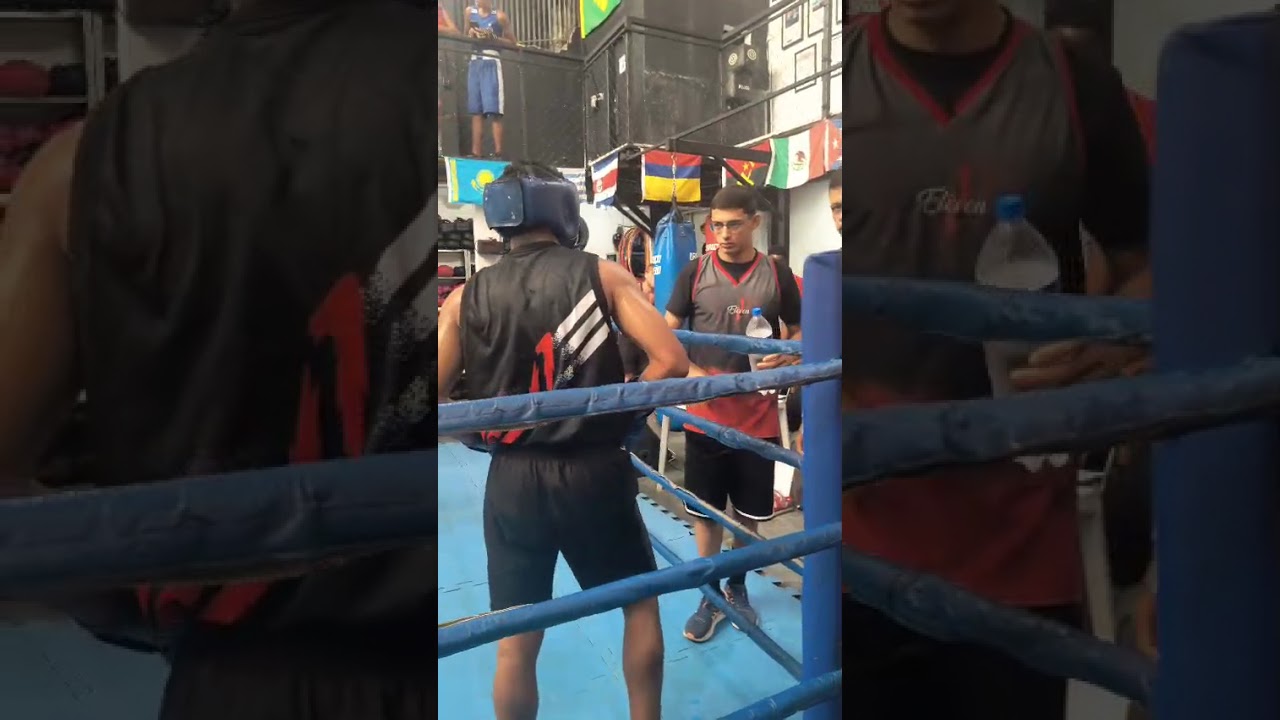 Sparring do meu atleta Itauãn(era do Muay Thai) 12/25 - vamos compartilhar em 26