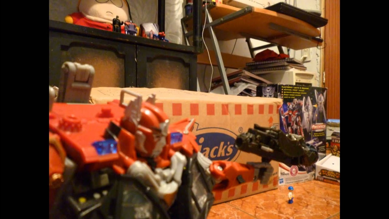 Transformers DOTM sentinel prime`s betrayal / iron hide`s death (stop motion)