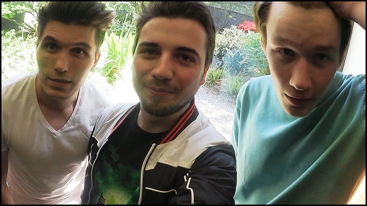 WAS MACHEN WIR HIER EIGENTLICH?