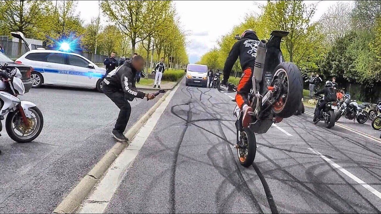 AK47 SUPERMOTARD LE VÉRITABLE BRUIT DES BESTIOS 2/3