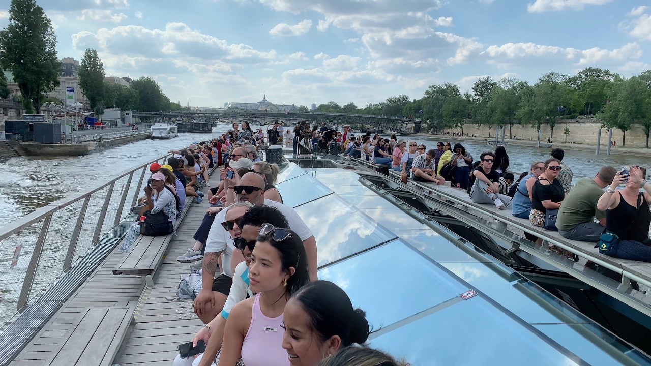 Complete BOAT RIDE in PARIS. Summer 2024.