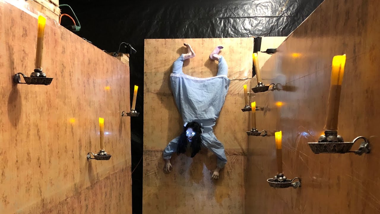 Haunted house build 2018 part 6 (possessed wall hanger, hall 3 & 1)