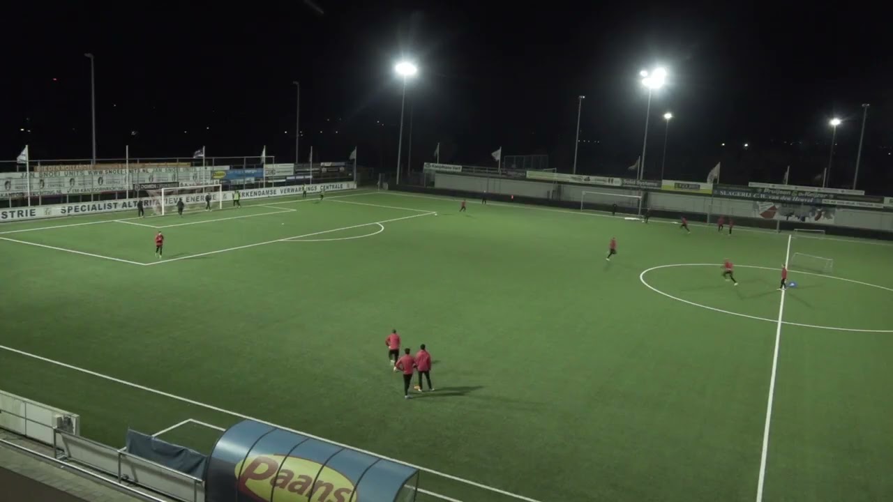 3vs2 aanval / verdediging vorm met 25m sprint