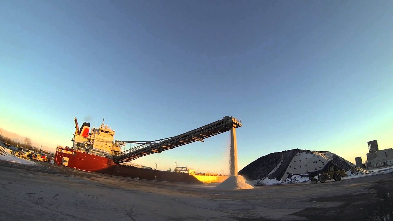 Ship unloading road salt