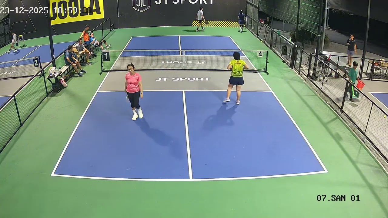 Giao lưu chủ tịch Cá Sấu Hoa Cà