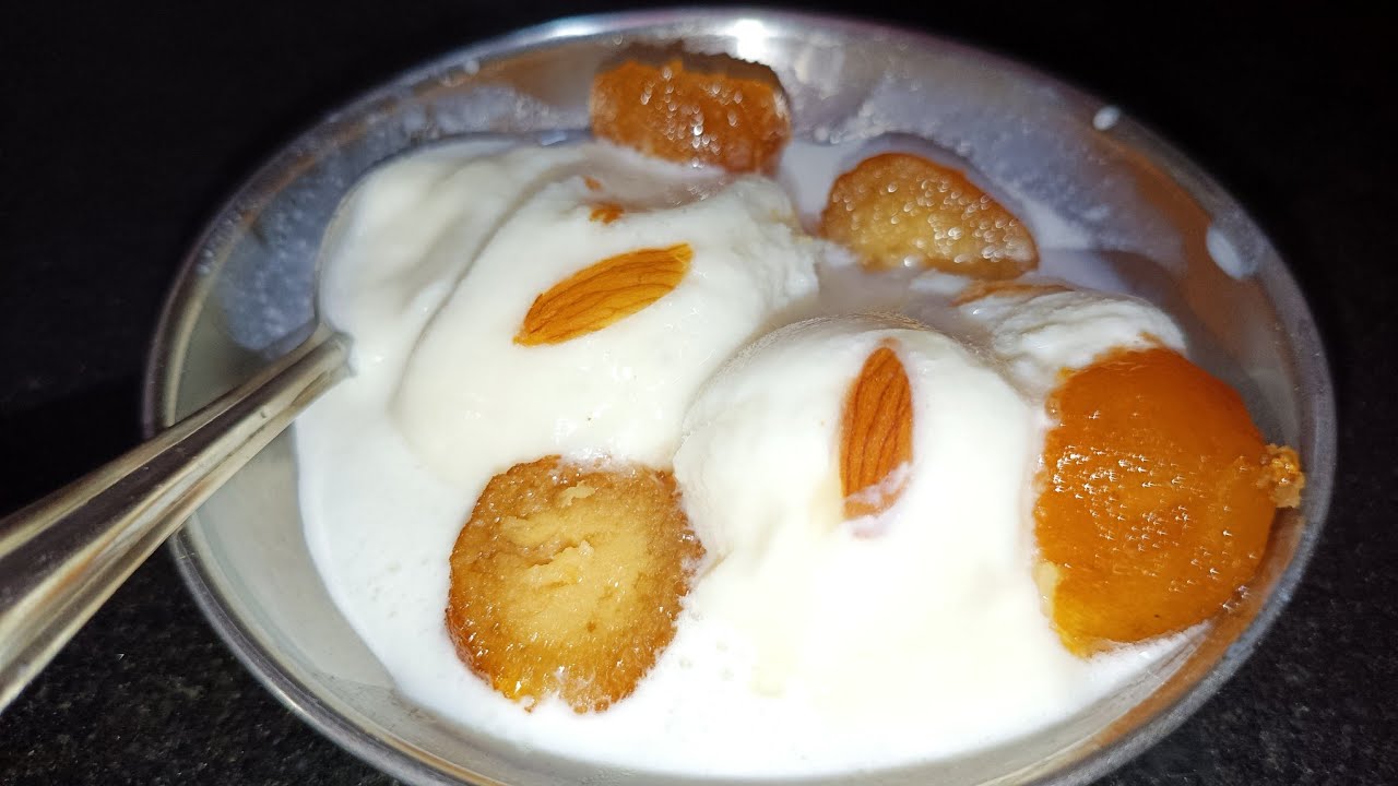 Creamy Gulab Jamun Ice Cream – A Rich Indian Twist #GulabJamunIceCream #DesiDesserts #FusionDessert