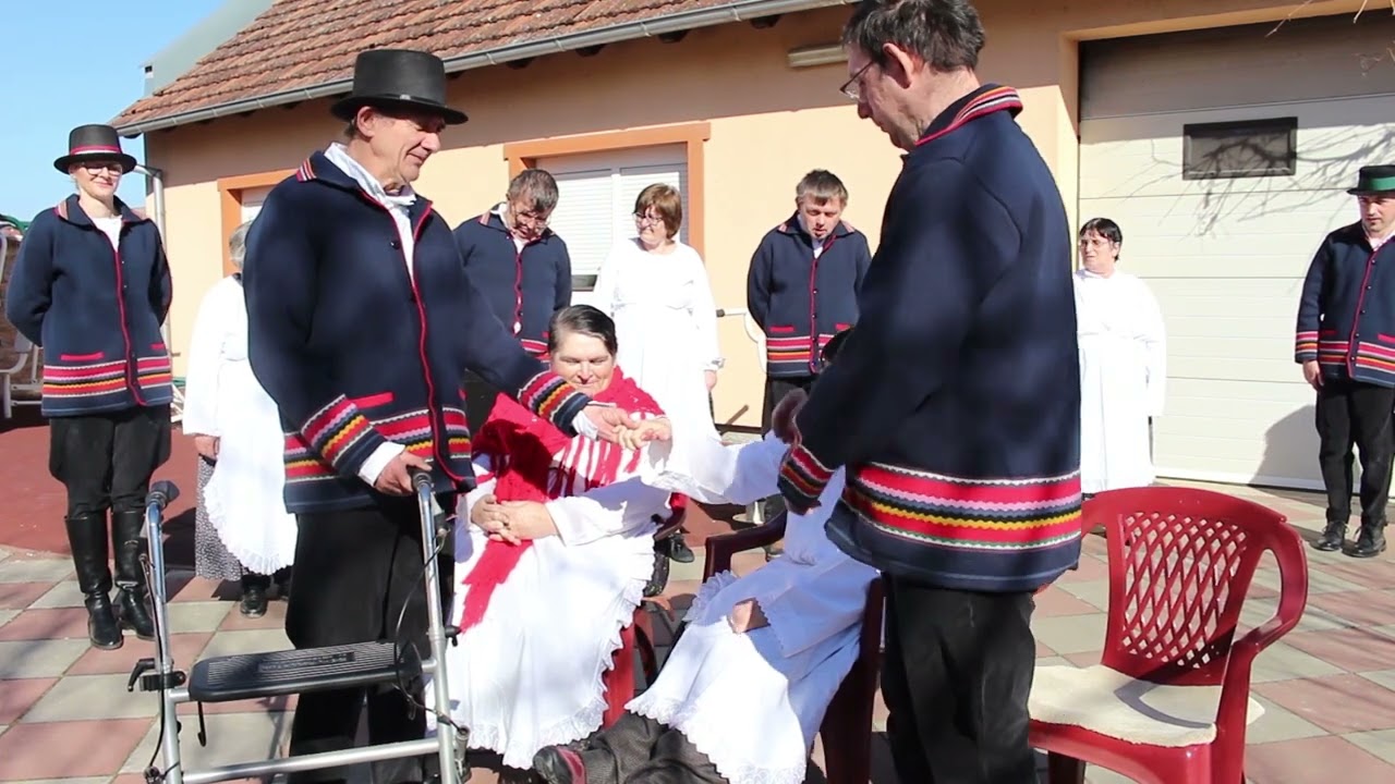 Jedva čekam da poklade dođu - Šokačko sijelo u Cjelodnevnom boravku GDCK Županja