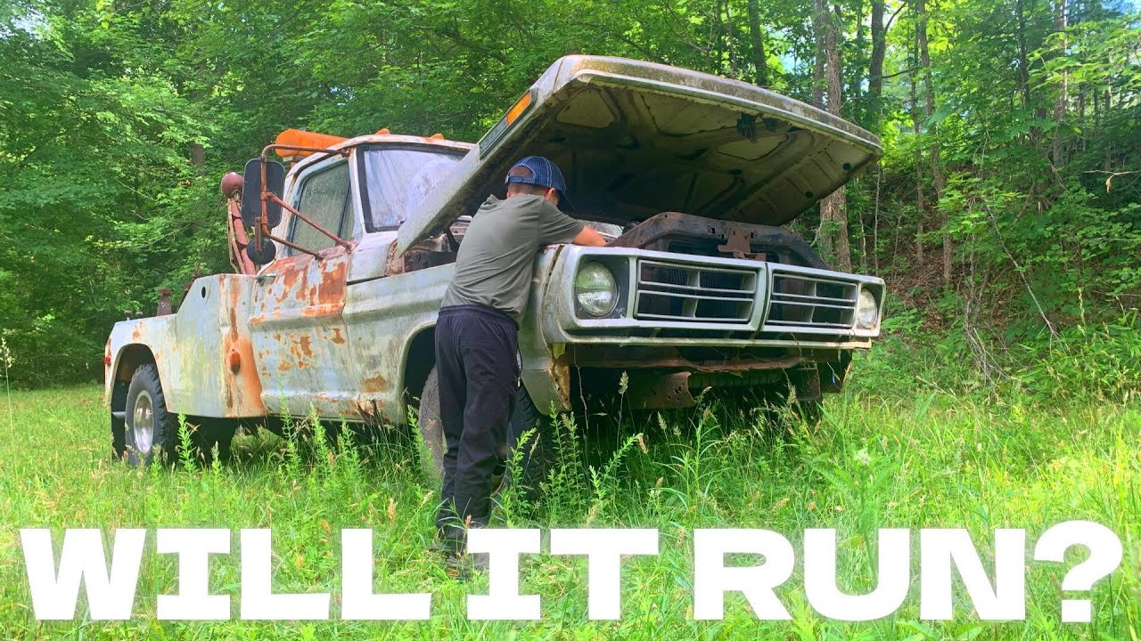 Will it RUN?  Forgotten 1972 Ford Tow Truck